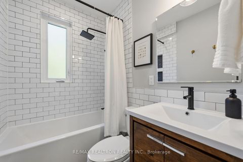 Photo 19 at 4 Normanna Avenue, Oakwood Village, Toronto