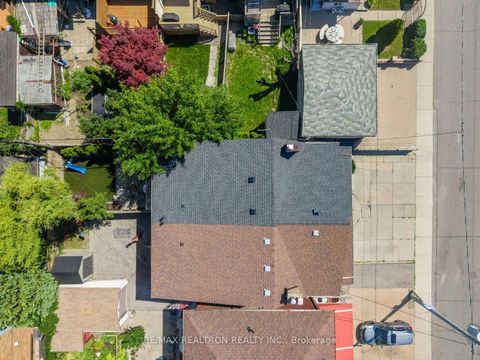 Photo 33 at 4 Normanna Avenue, Oakwood Village, Toronto