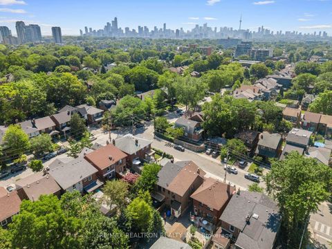 Photo 34 at 4 Normanna Avenue, Oakwood Village, Toronto