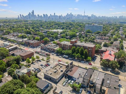 Photo 35 at 4 Normanna Avenue, Oakwood Village, Toronto