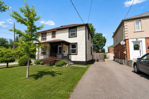 Photo 3 at 14 Manitoba Street, Mimico, Toronto