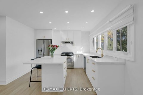 Photo 5 at 100 Wallasey Avenue, Pelmo Park W5, Toronto