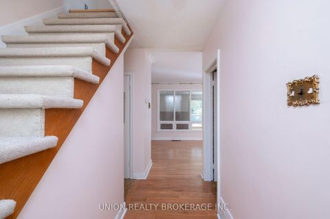 Photo 3 at 37 Shirley Crescent, Scarborough Village, Toronto
