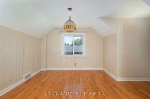 Photo 13 at 37 Shirley Crescent, Scarborough Village, Toronto