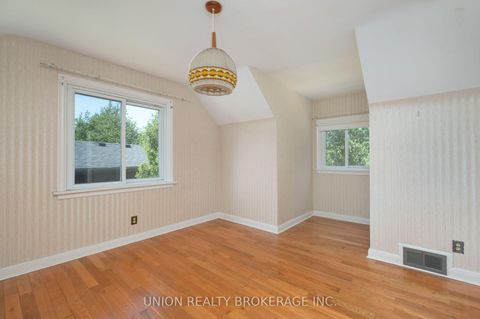 Photo 14 at 37 Shirley Crescent, Scarborough Village, Toronto