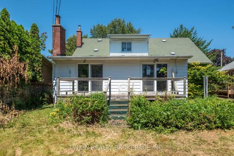 Photo 20 at 37 Shirley Crescent, Scarborough Village, Toronto