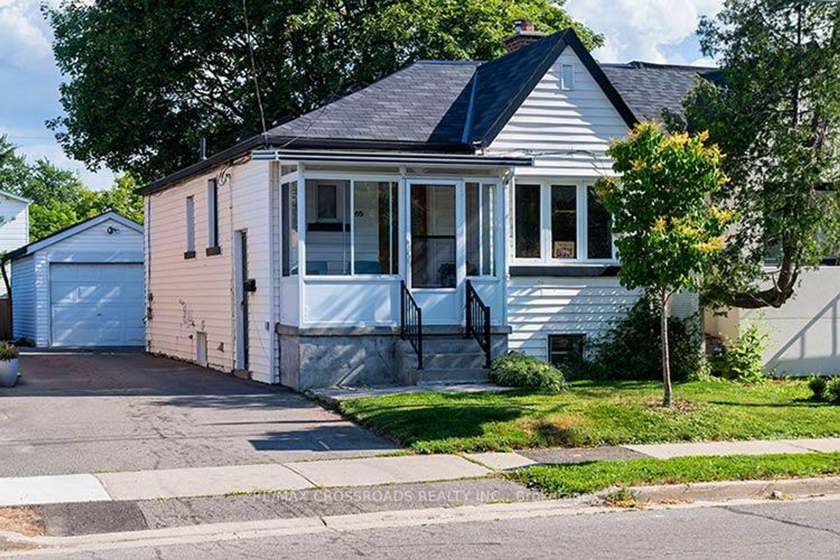 65 Manitoba Street, Mimico, Toronto 