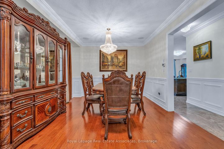 Photo 12 at 26 Silver Pond Drive, Georgetown, Halton Hills