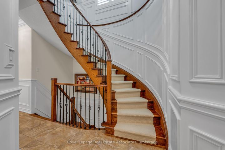Photo 18 at 26 Silver Pond Drive, Georgetown, Halton Hills