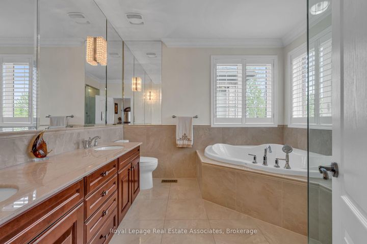 Photo 23 at 26 Silver Pond Drive, Georgetown, Halton Hills