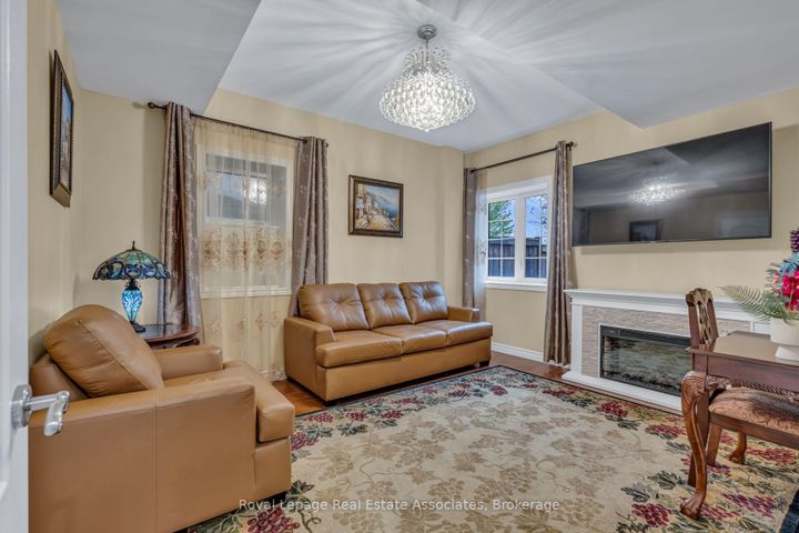 Photo 34 at 26 Silver Pond Drive, Georgetown, Halton Hills