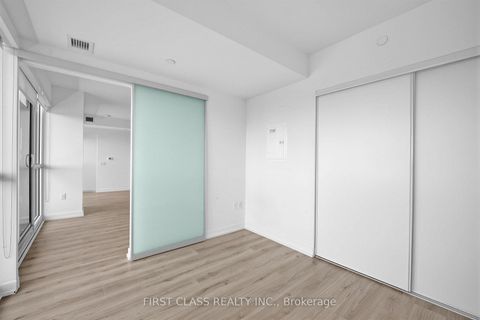Photo 13 at 4203 - 395 Bloor Street E, North St. James Town, Toronto