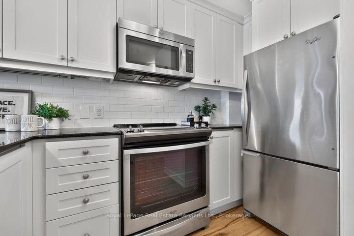 Photo 7 at 202 - 73 Washington Avenue, CO Central, Oakville