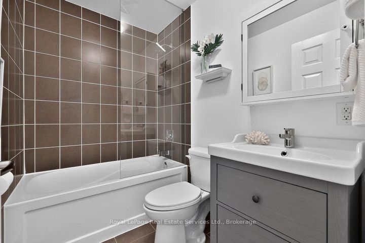 Photo 18 at 202 - 73 Washington Avenue, CO Central, Oakville
