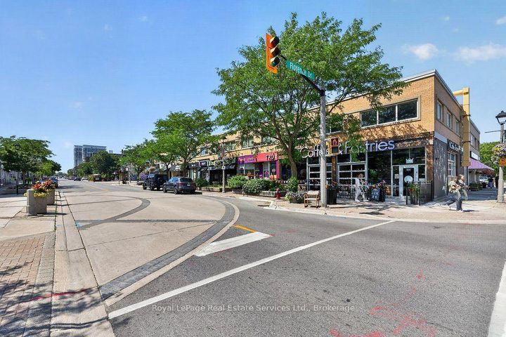Photo 32 at 202 - 73 Washington Avenue, CO Central, Oakville