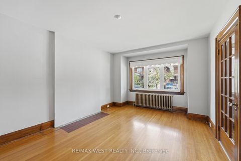 Photo 3 at 280 Westmount Avenue, Oakwood Village, Toronto