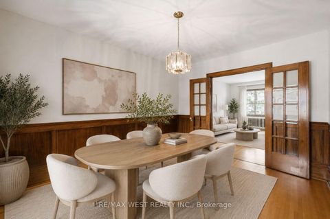 Photo 10 at 280 Westmount Avenue, Oakwood Village, Toronto