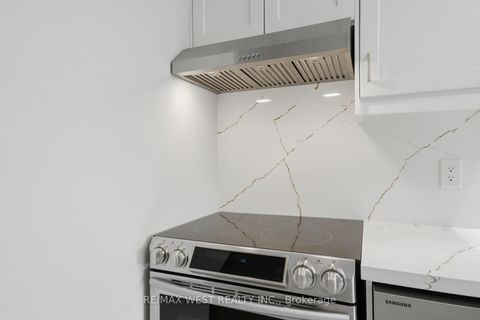 Photo 14 at 280 Westmount Avenue, Oakwood Village, Toronto