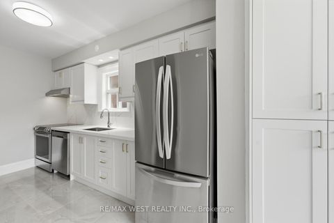 Photo 15 at 280 Westmount Avenue, Oakwood Village, Toronto