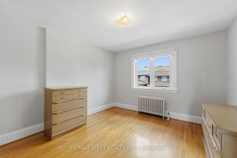 Photo 23 at 280 Westmount Avenue, Oakwood Village, Toronto