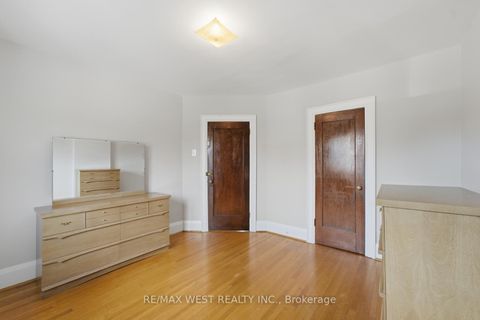 Photo 25 at 280 Westmount Avenue, Oakwood Village, Toronto
