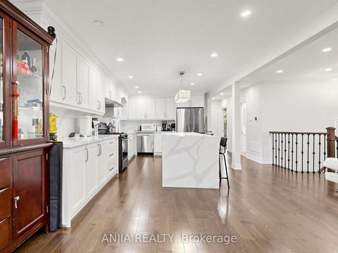 Photo 16 at 8 Applefield Drive, Bendale, Toronto