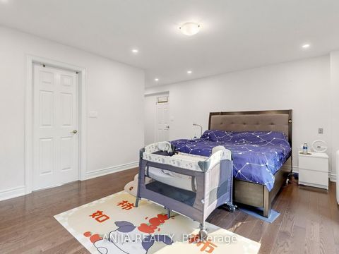 Photo 23 at 8 Applefield Drive, Bendale, Toronto