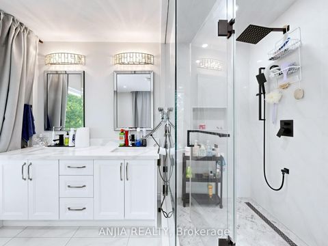 Photo 26 at 8 Applefield Drive, Bendale, Toronto