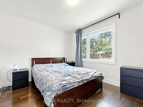 Photo 28 at 8 Applefield Drive, Bendale, Toronto