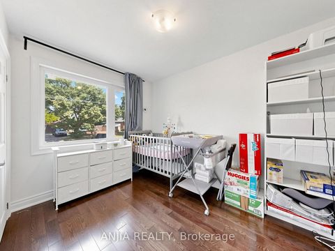 Photo 29 at 8 Applefield Drive, Bendale, Toronto