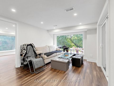 Photo 35 at 8 Applefield Drive, Bendale, Toronto