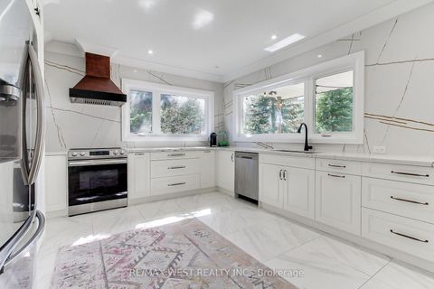 Photo 8 at 177 Hedge Road, Sutton & Jackson's Point, Georgina