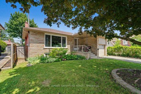 Photo 1 at 34 Clifton Avenue, Bathurst Manor, Toronto