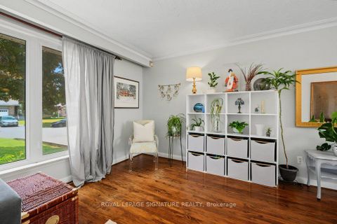 Photo 6 at 34 Clifton Avenue, Bathurst Manor, Toronto