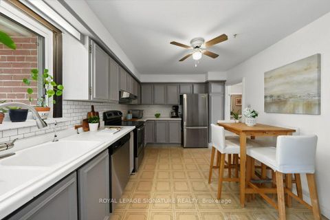 Photo 11 at 34 Clifton Avenue, Bathurst Manor, Toronto