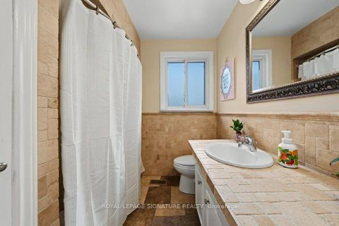 Photo 19 at 34 Clifton Avenue, Bathurst Manor, Toronto