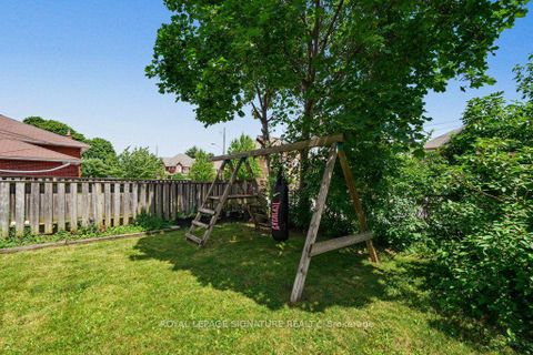 Photo 39 at 34 Clifton Avenue, Bathurst Manor, Toronto