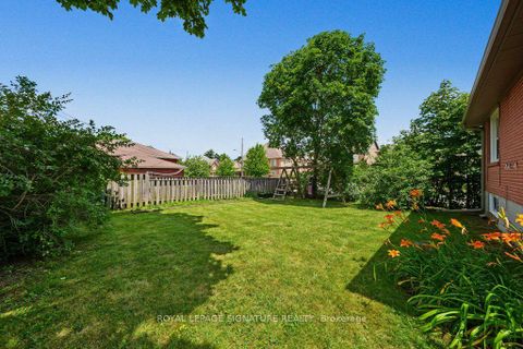 Photo 43 at 34 Clifton Avenue, Bathurst Manor, Toronto