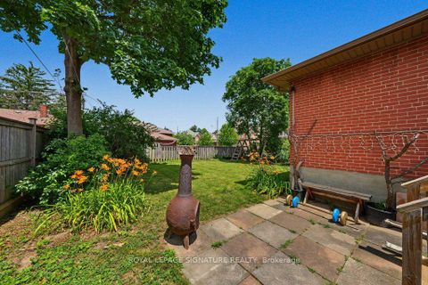 Photo 44 at 34 Clifton Avenue, Bathurst Manor, Toronto