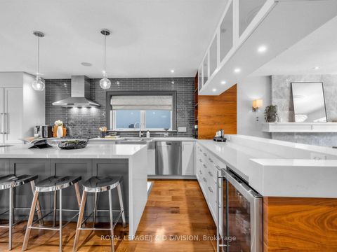 Photo 6 at 146 Glenvale Boulevard, Leaside, Toronto