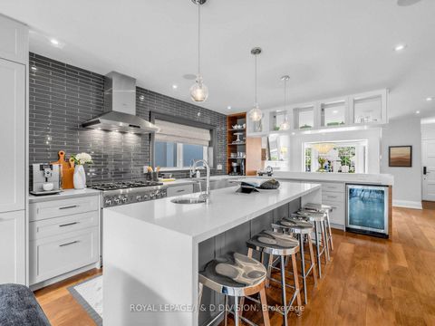 Photo 7 at 146 Glenvale Boulevard, Leaside, Toronto