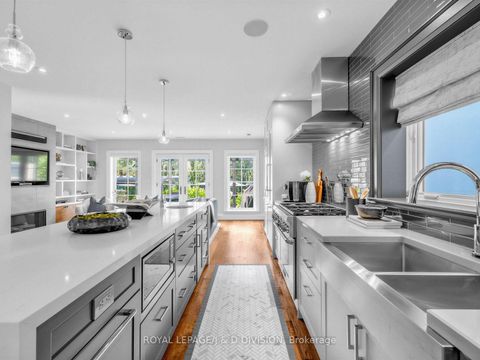 Photo 8 at 146 Glenvale Boulevard, Leaside, Toronto