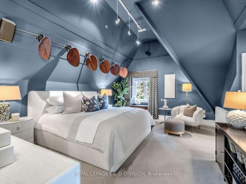 Photo 16 at 146 Glenvale Boulevard, Leaside, Toronto