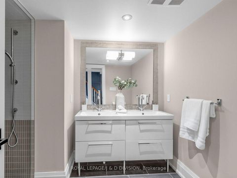 Photo 31 at 146 Glenvale Boulevard, Leaside, Toronto