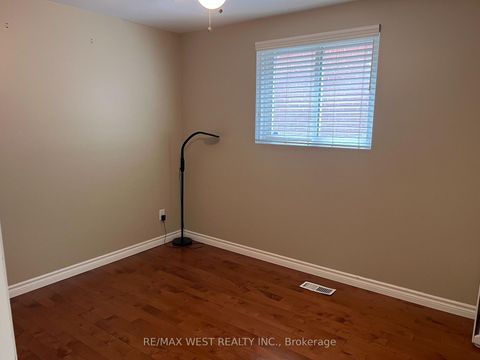 Photo 5 at 568 Dufferin Street, Little Portugal, Toronto