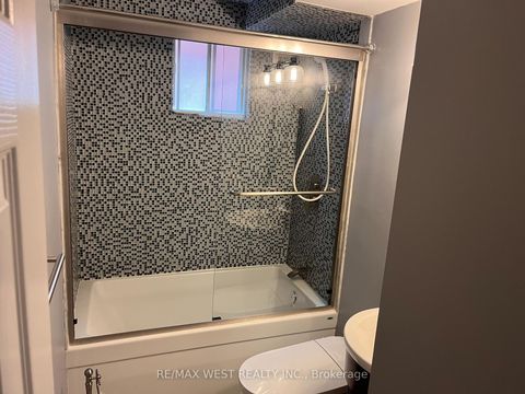 Photo 6 at 568 Dufferin Street, Little Portugal, Toronto