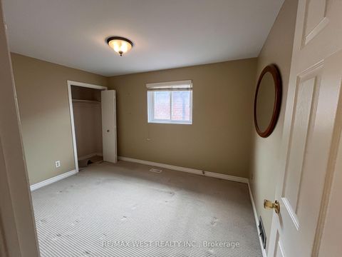 Photo 8 at 568 Dufferin Street, Little Portugal, Toronto