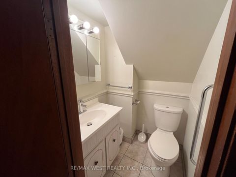 Photo 14 at 568 Dufferin Street, Little Portugal, Toronto