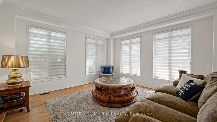 Photo 17 at 12 Sergio Marchi Street, CFB, Toronto