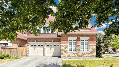Photo 2 at 12 Sergio Marchi Street, CFB, Toronto